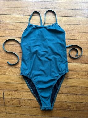 Jolyn Dayno 3 One Piece, 32, Peacock